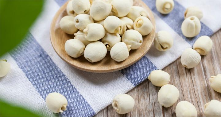 1722672045168665.jpg 摄图网_500639817_莲子(企业商用).jpg